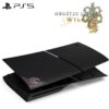 PS5 Slim 魔物獵人 荒野版主機護蓋(日版),Sony × Capcom 限量聯名款,黑金配色搭配魔物雕刻設計,耐刮防塵,適用 PS5 Slim 光碟版與數位版。