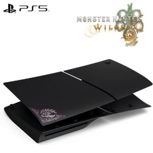 PS5 Slim 魔物獵人 荒野版主機護蓋（日版），Sony × Capcom 限量聯名款，黑金配色搭配魔物雕刻設計，耐刮防塵，適用 PS5 Slim 光碟版與數位版。